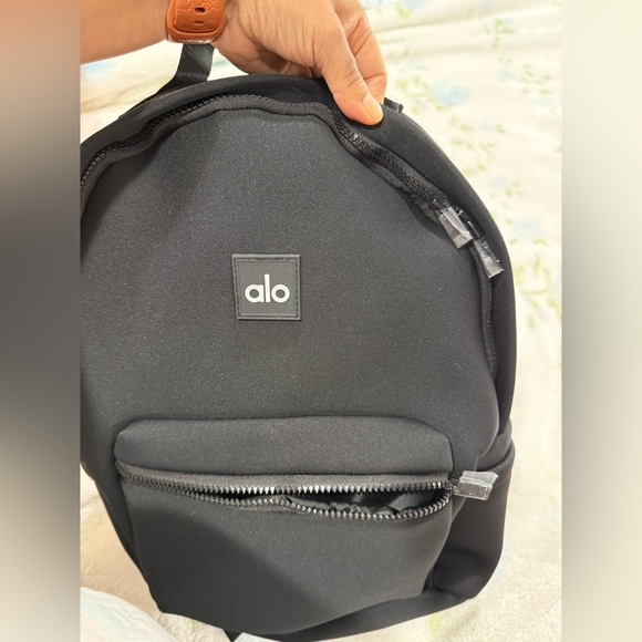 Alo Yoga Black Backpack - Picture 7 of 7